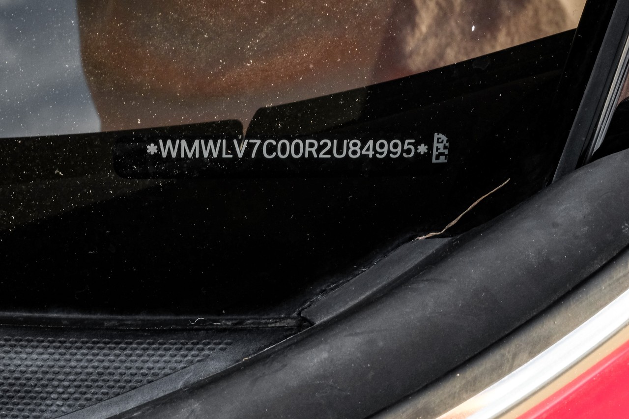 MINI Cooper Vehicle Main Gallery Image 60