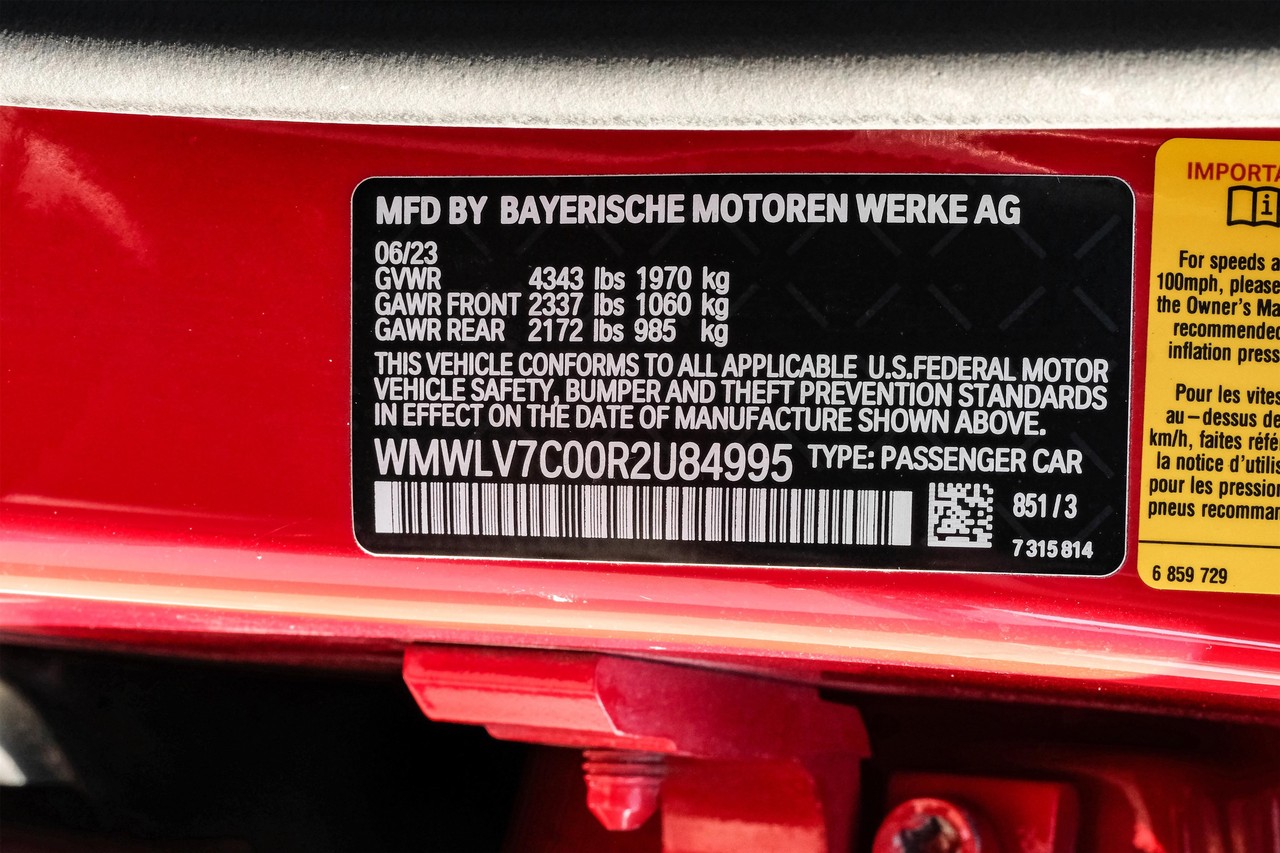 MINI Cooper Vehicle Main Gallery Image 61