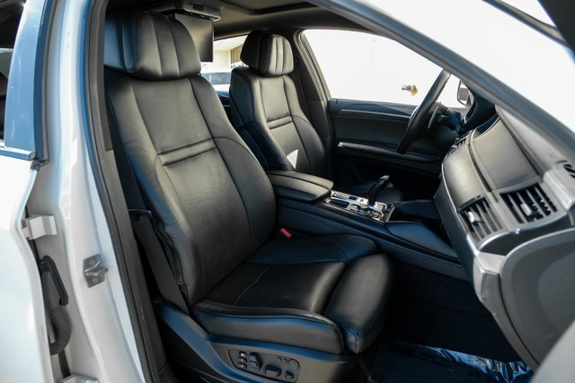 BMW X6 M Vehicle Main Gallery Image 34