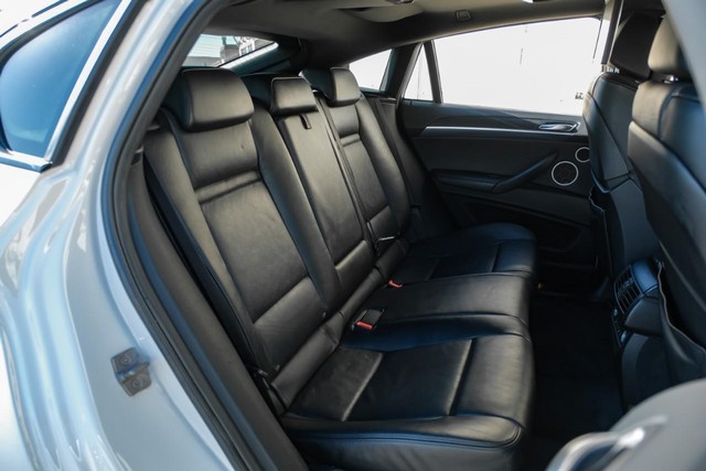 BMW X6 M Vehicle Main Gallery Image 35