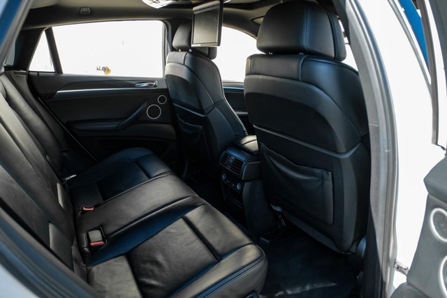 BMW X6 M Vehicle Main Gallery Image 36