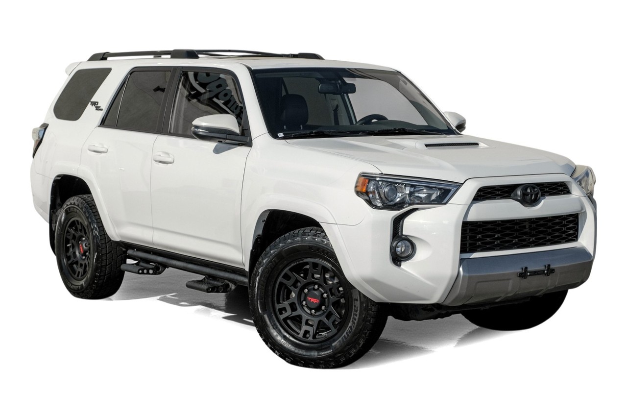 Toyota 4Runner Vehicle Main Gallery Image 07