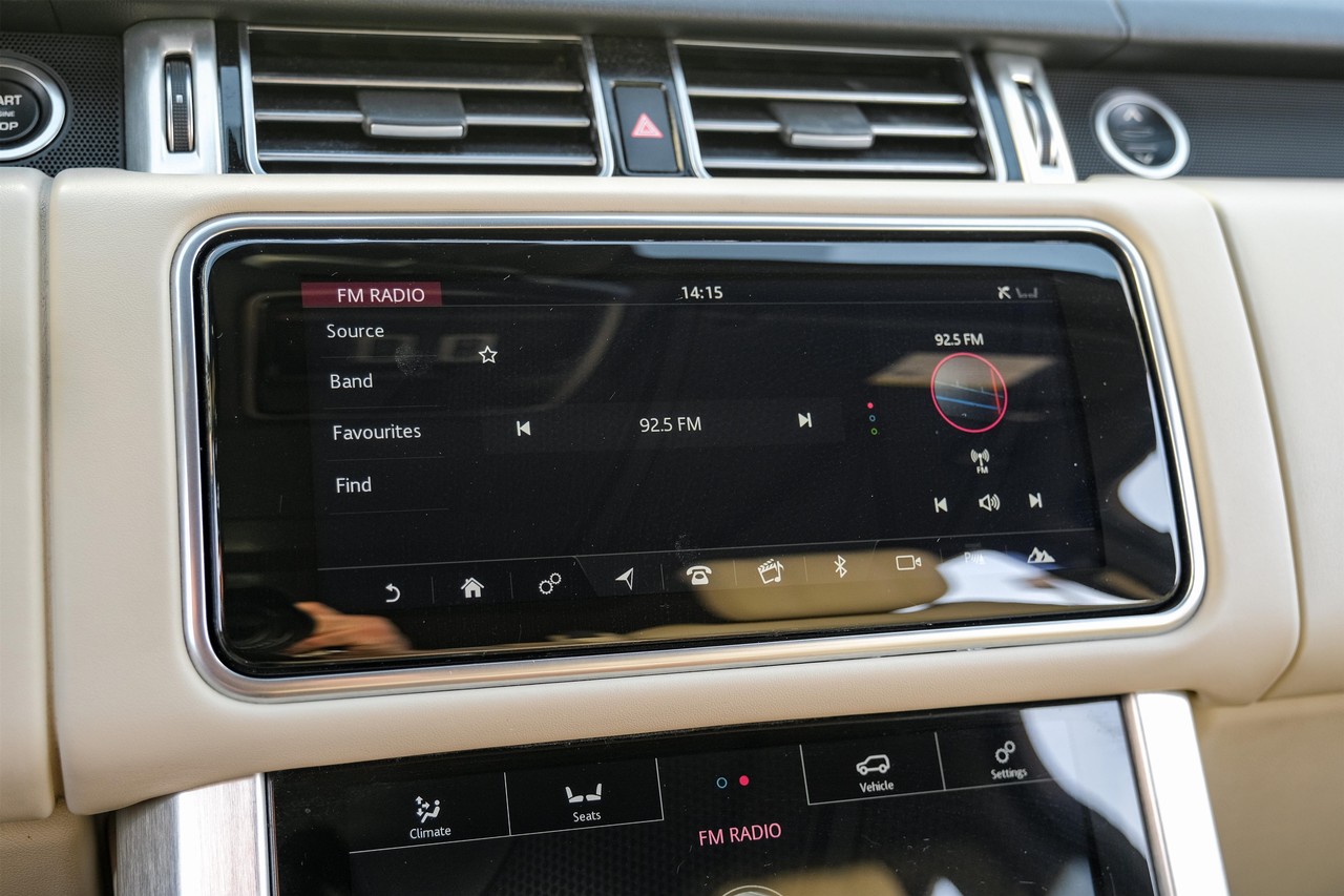 Land Rover Range Rover Vehicle Main Gallery Image 29