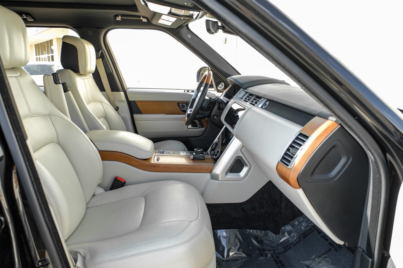 Land Rover Range Rover Vehicle Main Gallery Image 31