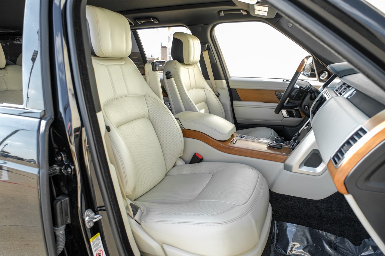 Land Rover Range Rover Vehicle Main Gallery Image 32