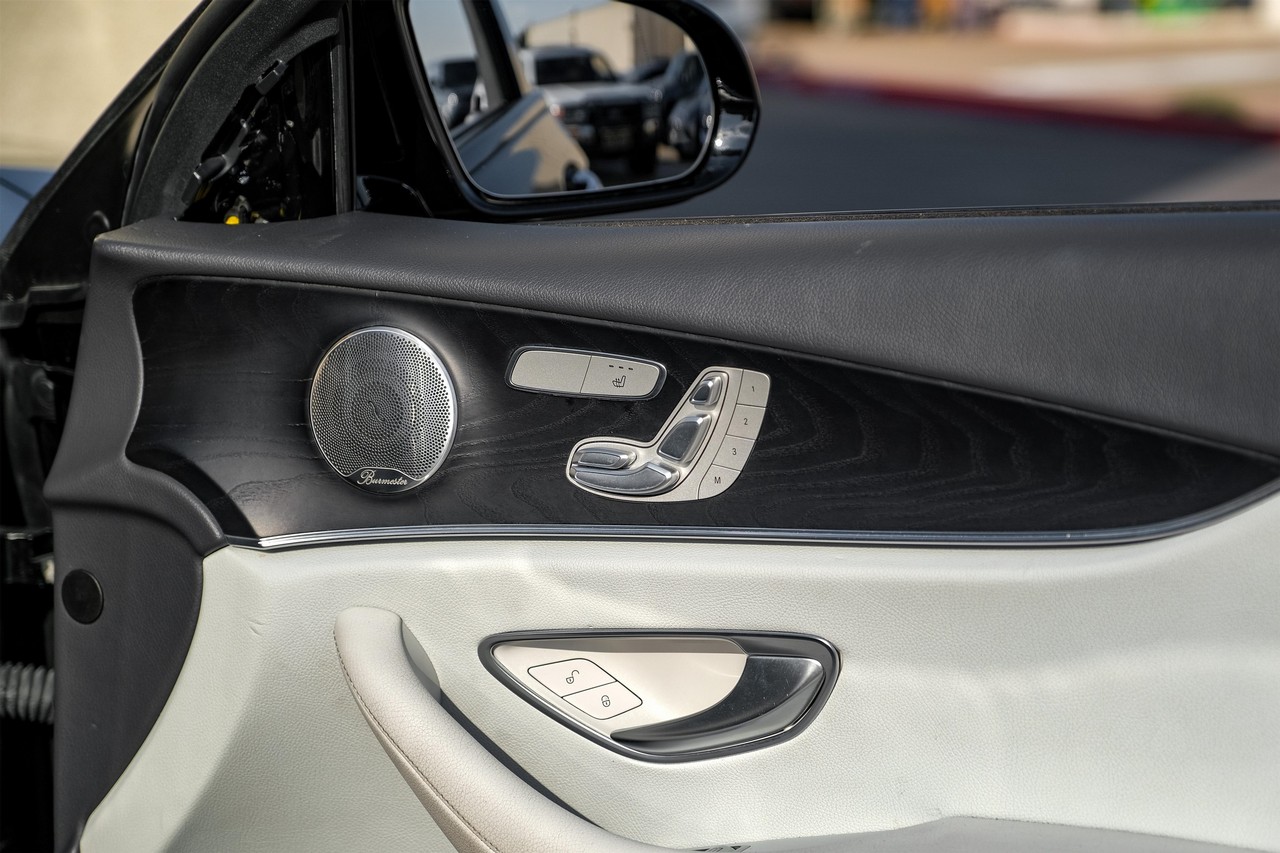 Mercedes-Benz E 350 Vehicle Main Gallery Image 39