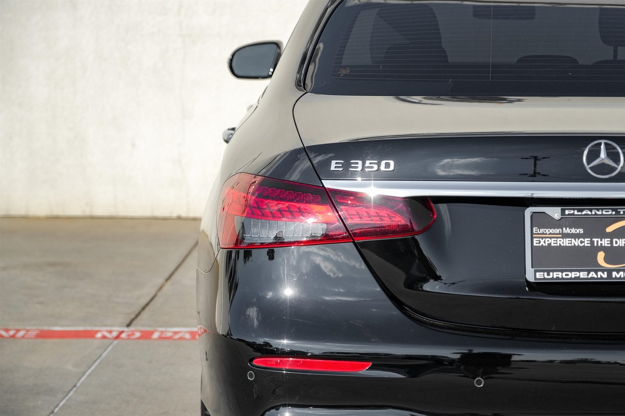 Mercedes-Benz E 350 Vehicle Main Gallery Image 44