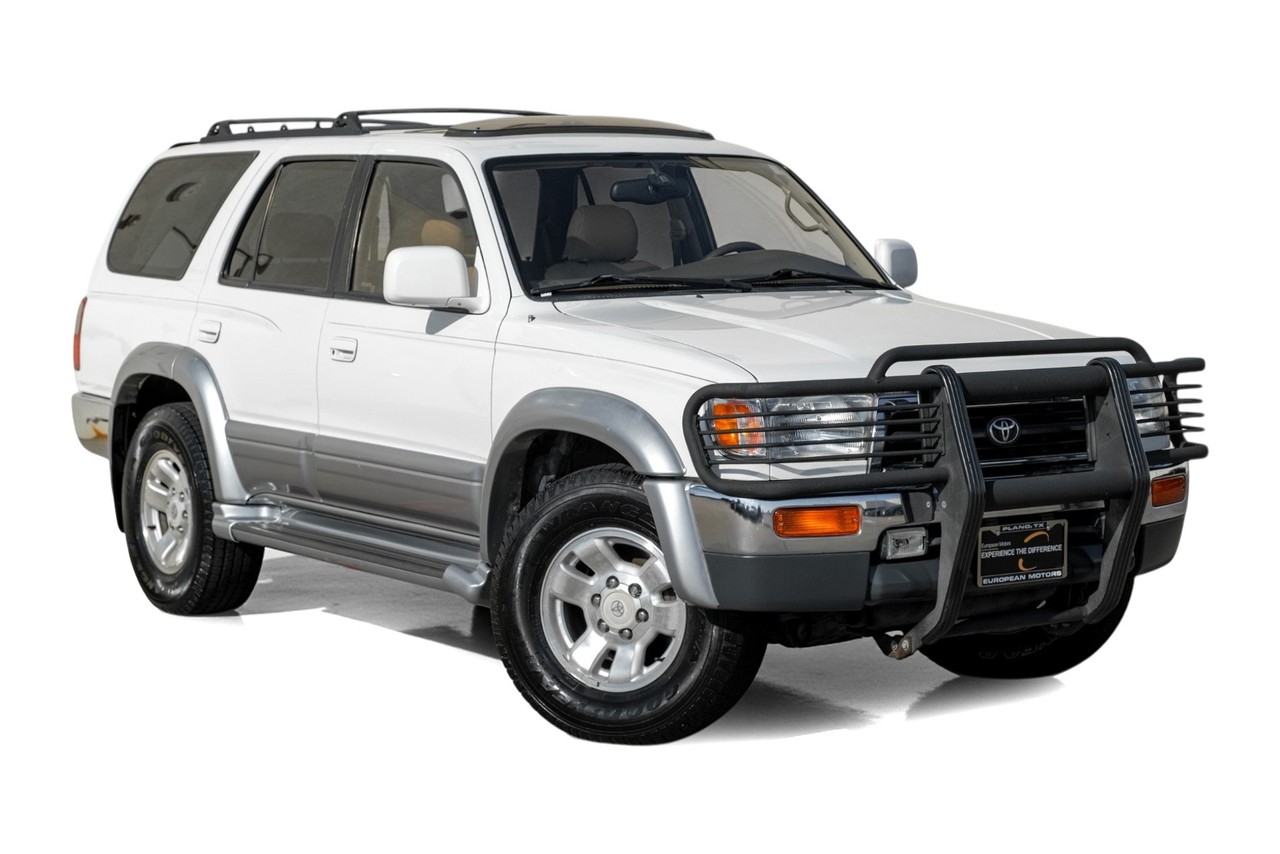 Toyota 4Runner Vehicle Main Gallery Image 07