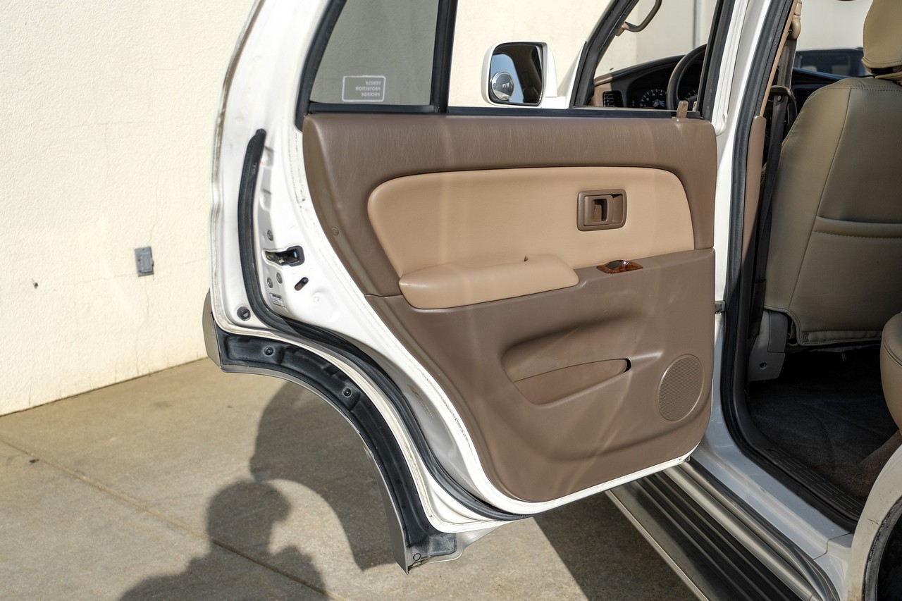 Toyota 4Runner Vehicle Main Gallery Image 39