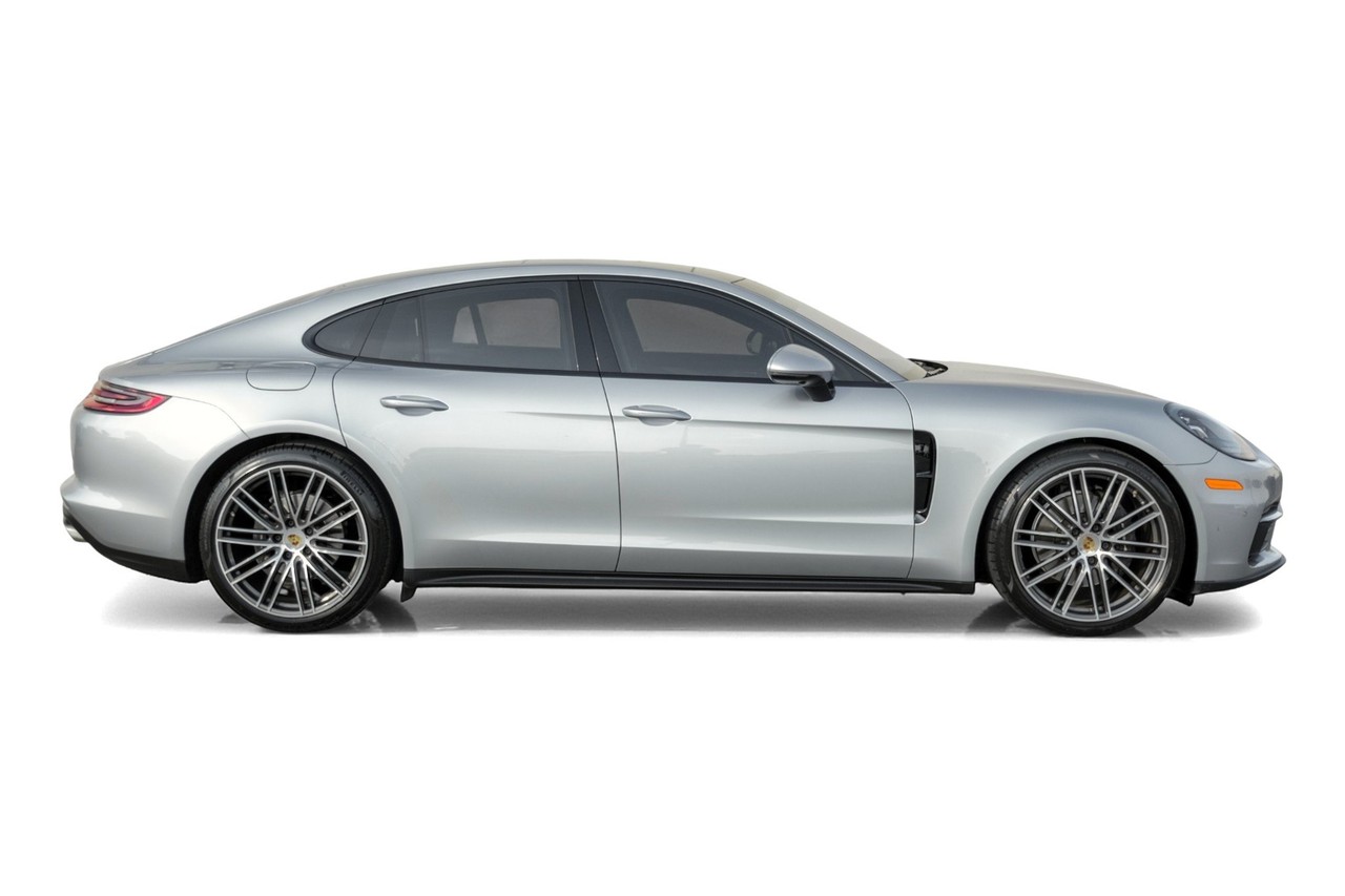 Porsche Panamera Vehicle Main Gallery Image 07