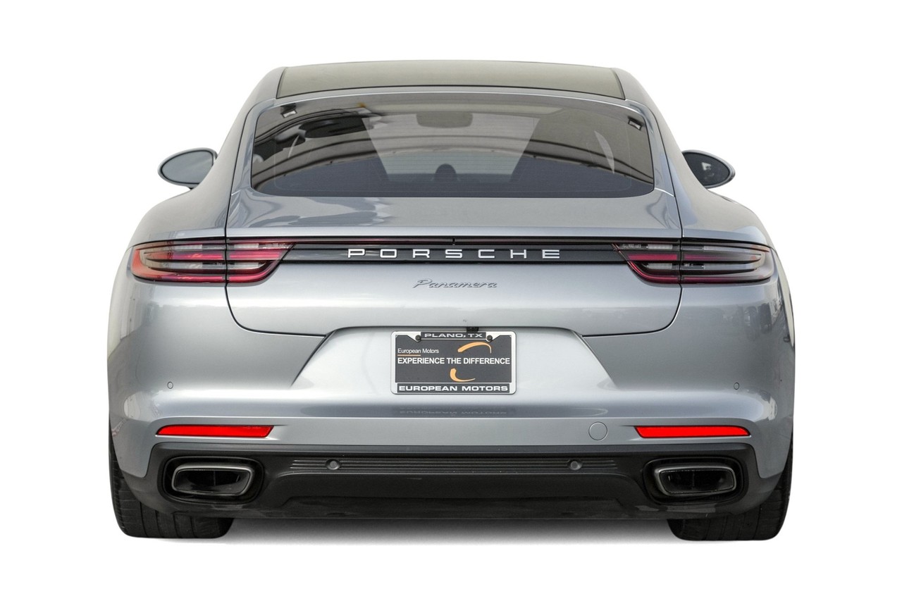 Porsche Panamera Vehicle Main Gallery Image 09