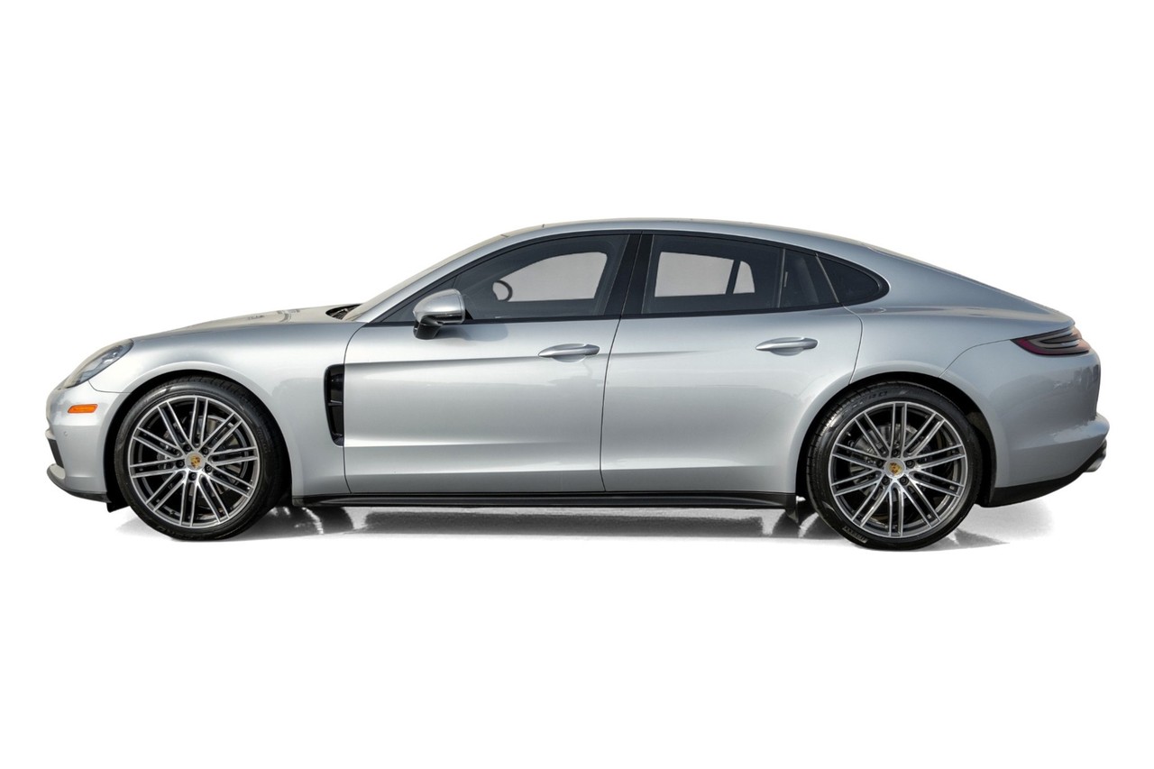 Porsche Panamera Vehicle Main Gallery Image 11