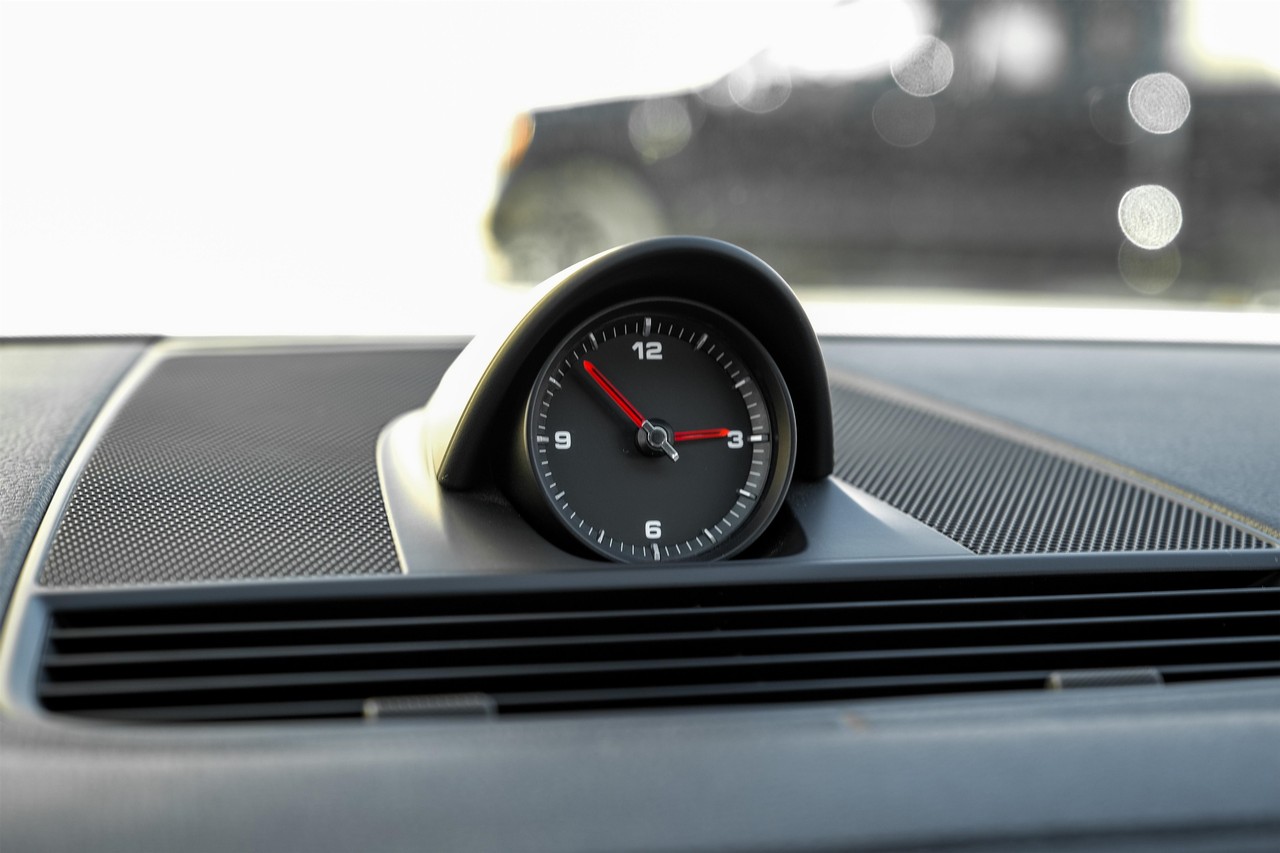 Porsche Panamera Vehicle Main Gallery Image 28