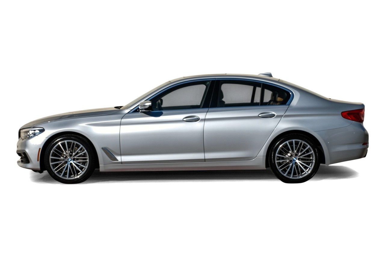 BMW 5 Series Vehicle Main Gallery Image 12