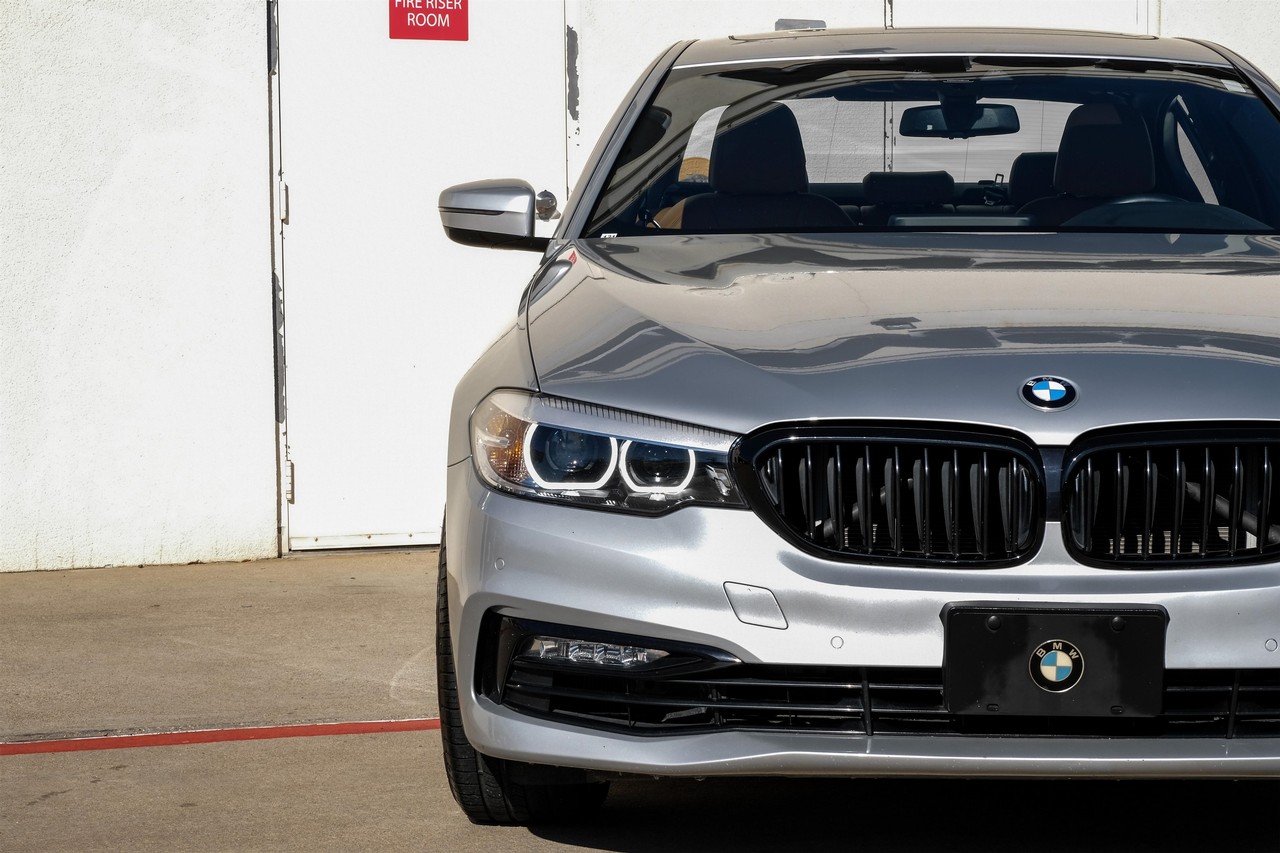 BMW 5 Series Vehicle Main Gallery Image 44