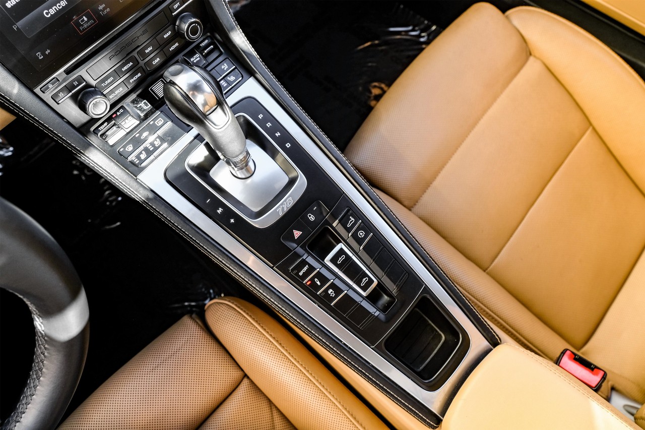 Porsche 718 Boxster Vehicle Main Gallery Image 20