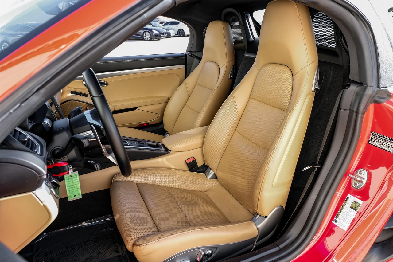 Porsche 718 Boxster Vehicle Main Gallery Image 26