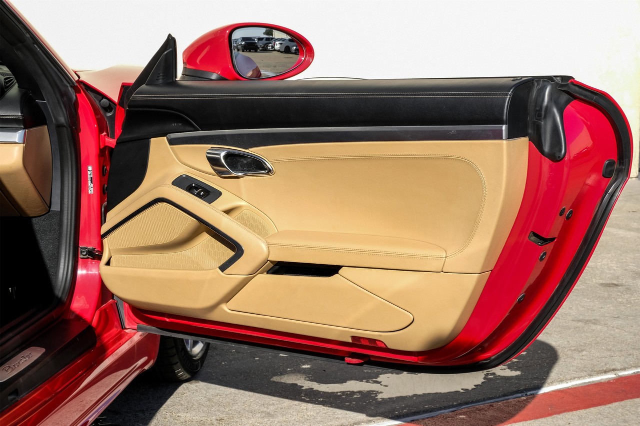 Porsche 718 Boxster Vehicle Main Gallery Image 33