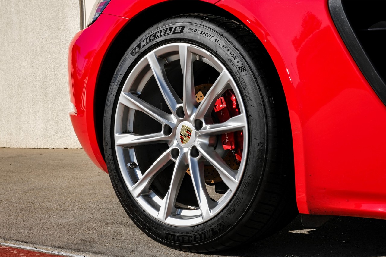 Porsche 718 Boxster Vehicle Main Gallery Image 41