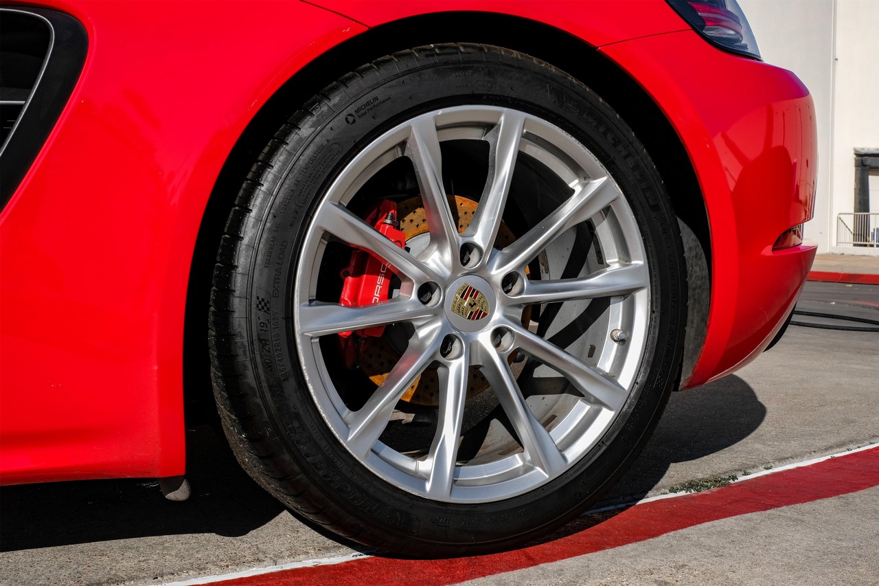 Porsche 718 Boxster Vehicle Main Gallery Image 44