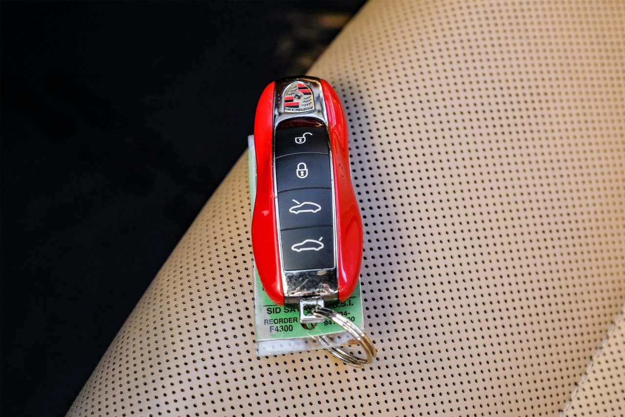 Porsche 718 Boxster Vehicle Main Gallery Image 45