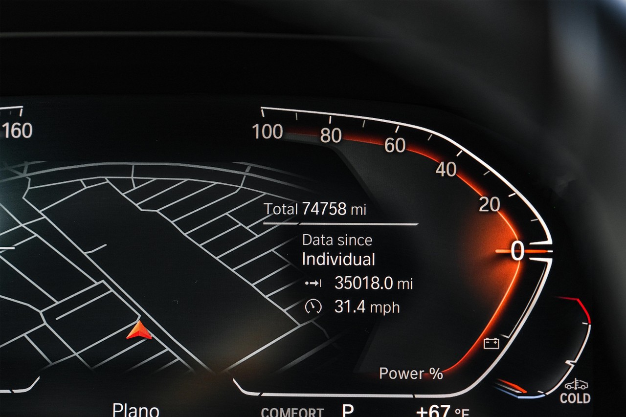 BMW X7 Vehicle Main Gallery Image 20