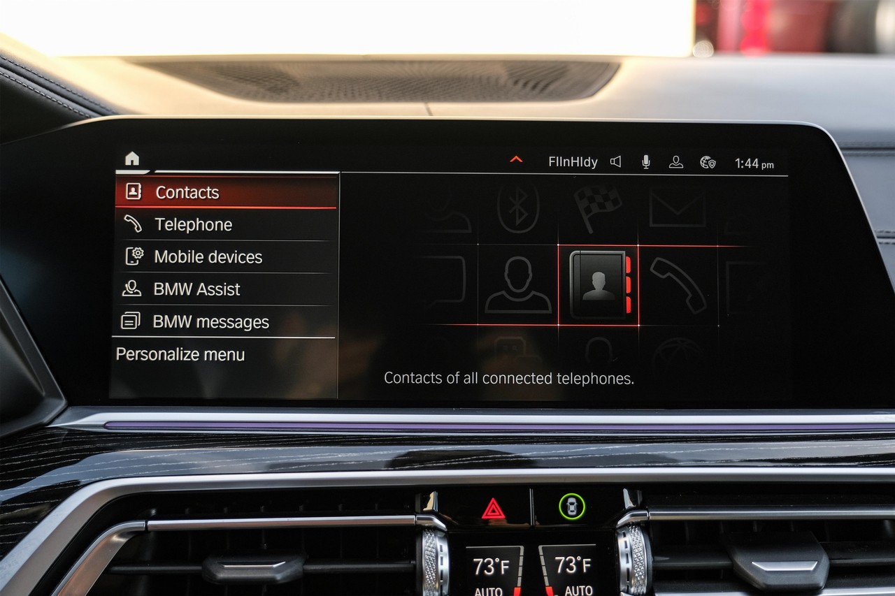 BMW X7 Vehicle Main Gallery Image 30