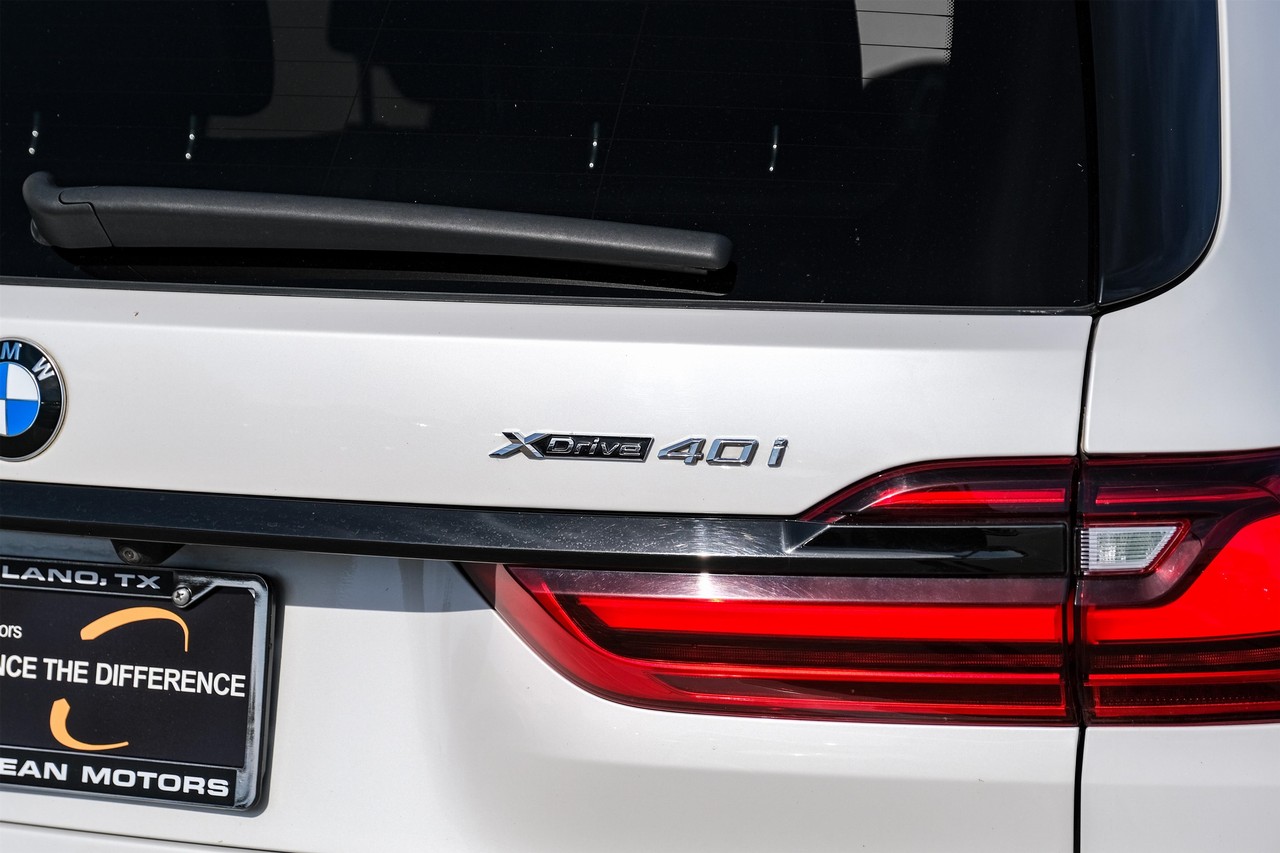 BMW X7 Vehicle Main Gallery Image 51