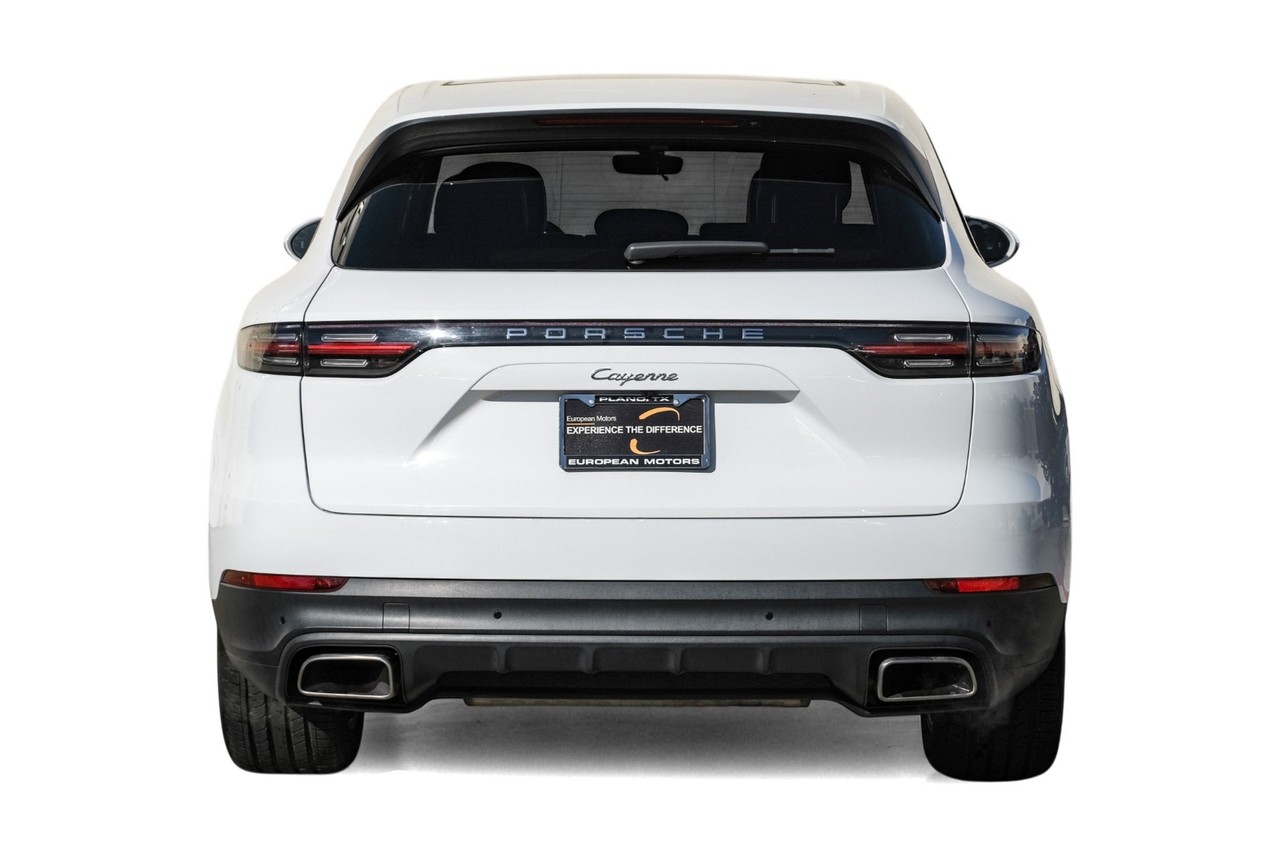 Porsche Cayenne Vehicle Main Gallery Image 10