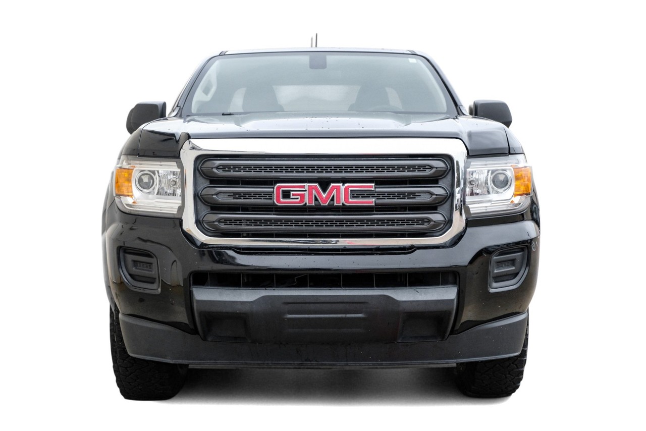 GMC Canyon Vehicle Main Gallery Image 05