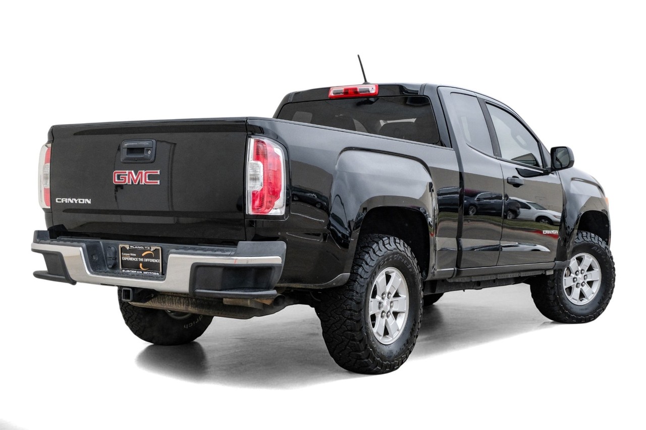 GMC Canyon Vehicle Main Gallery Image 08