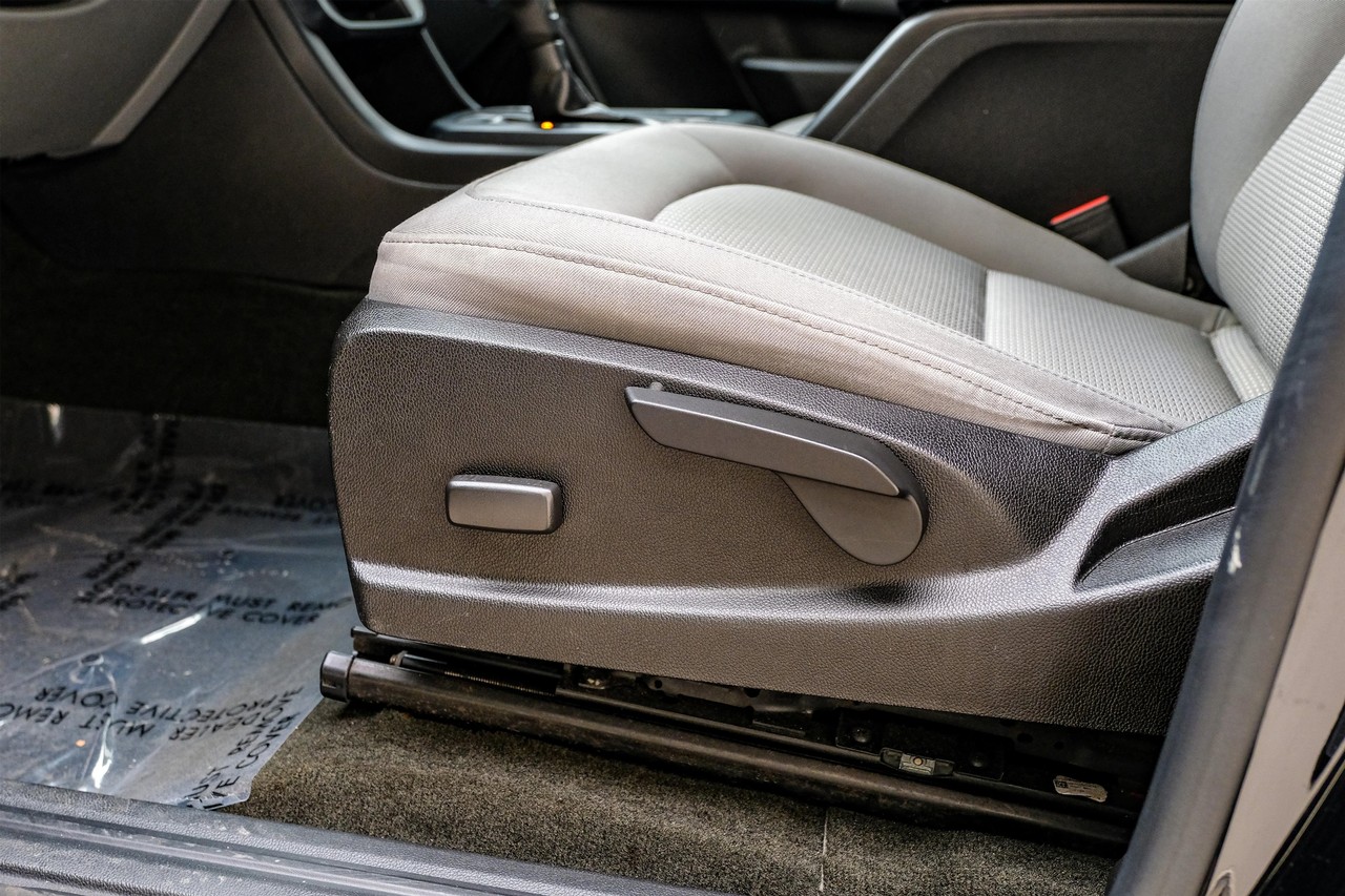 GMC Canyon Vehicle Main Gallery Image 31