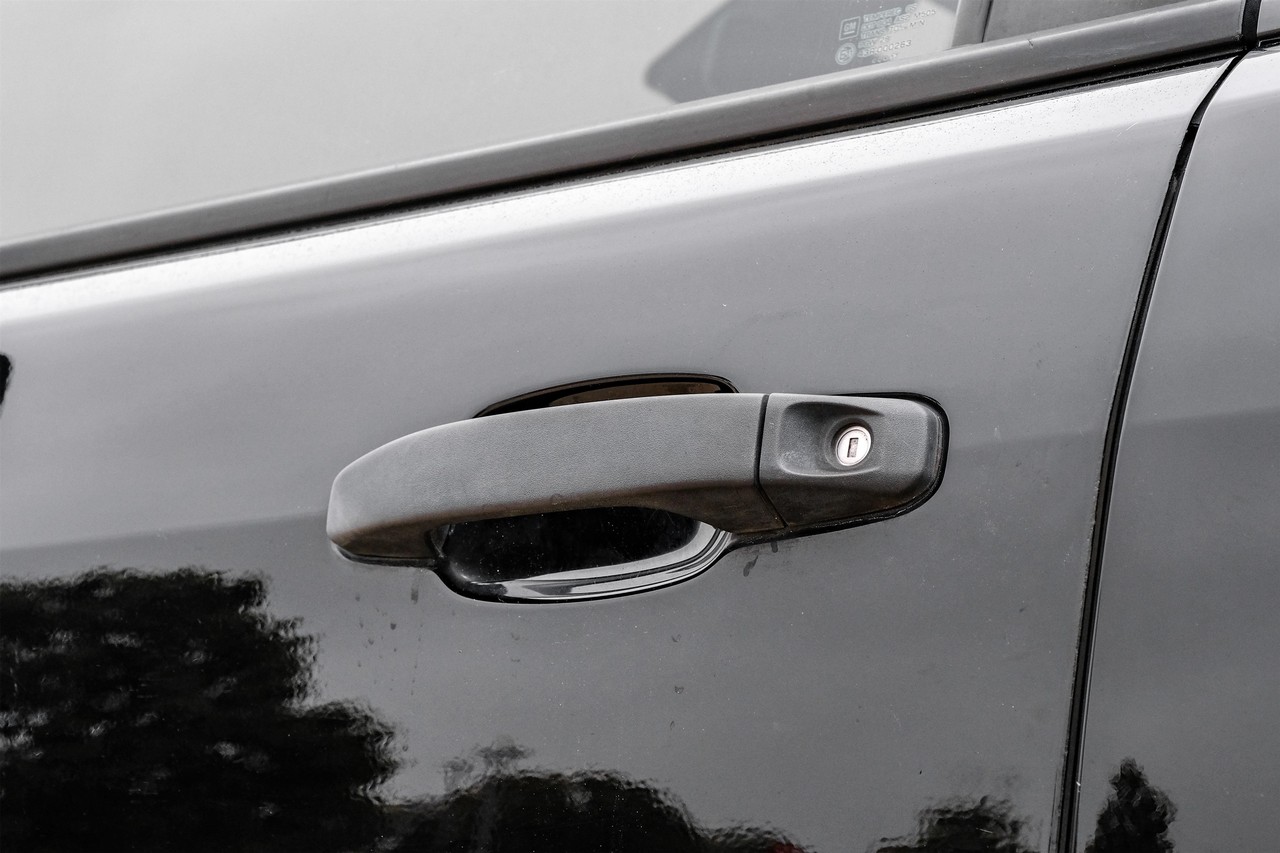 GMC Canyon Vehicle Main Gallery Image 38