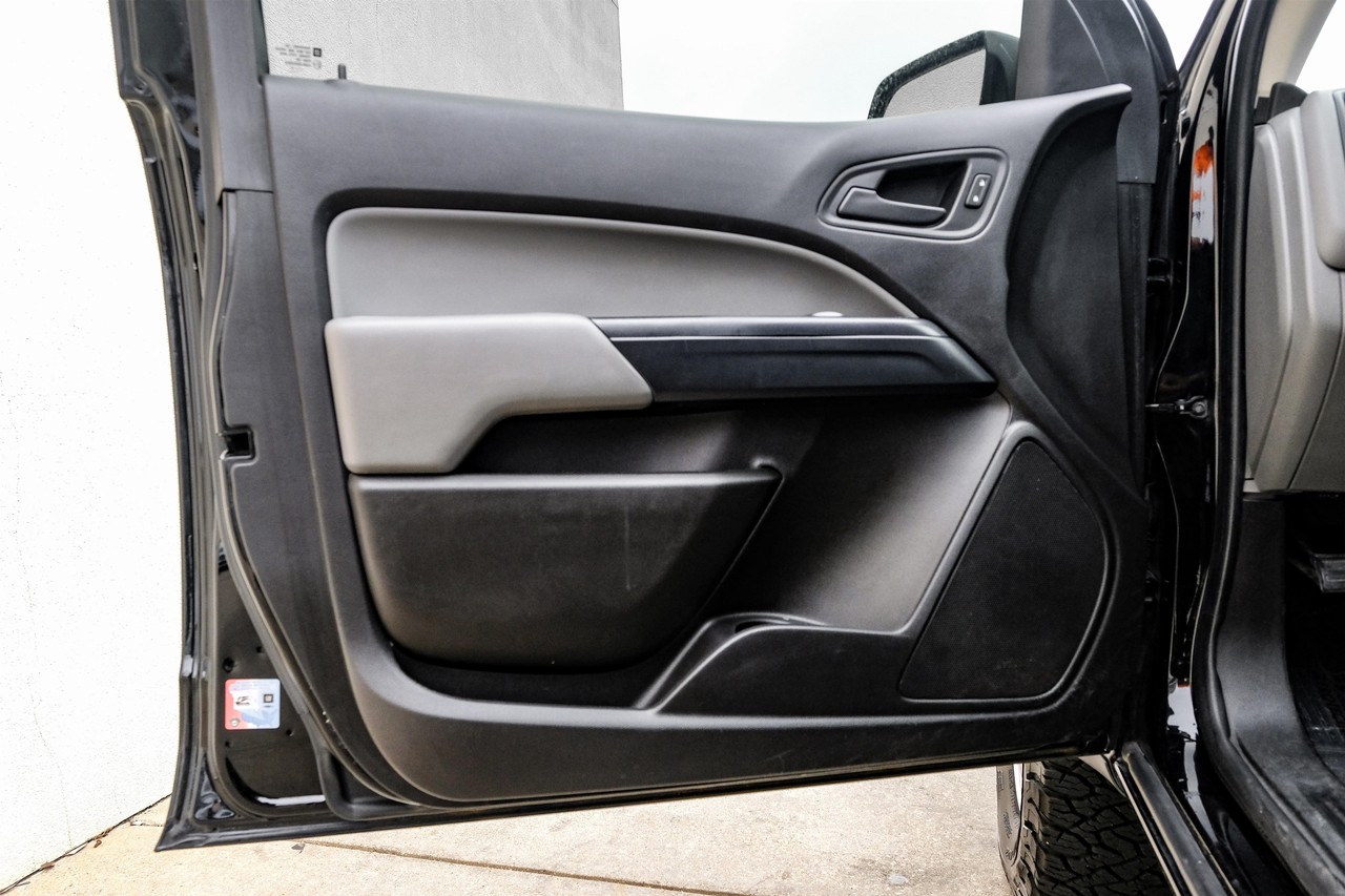 GMC Canyon Vehicle Main Gallery Image 40