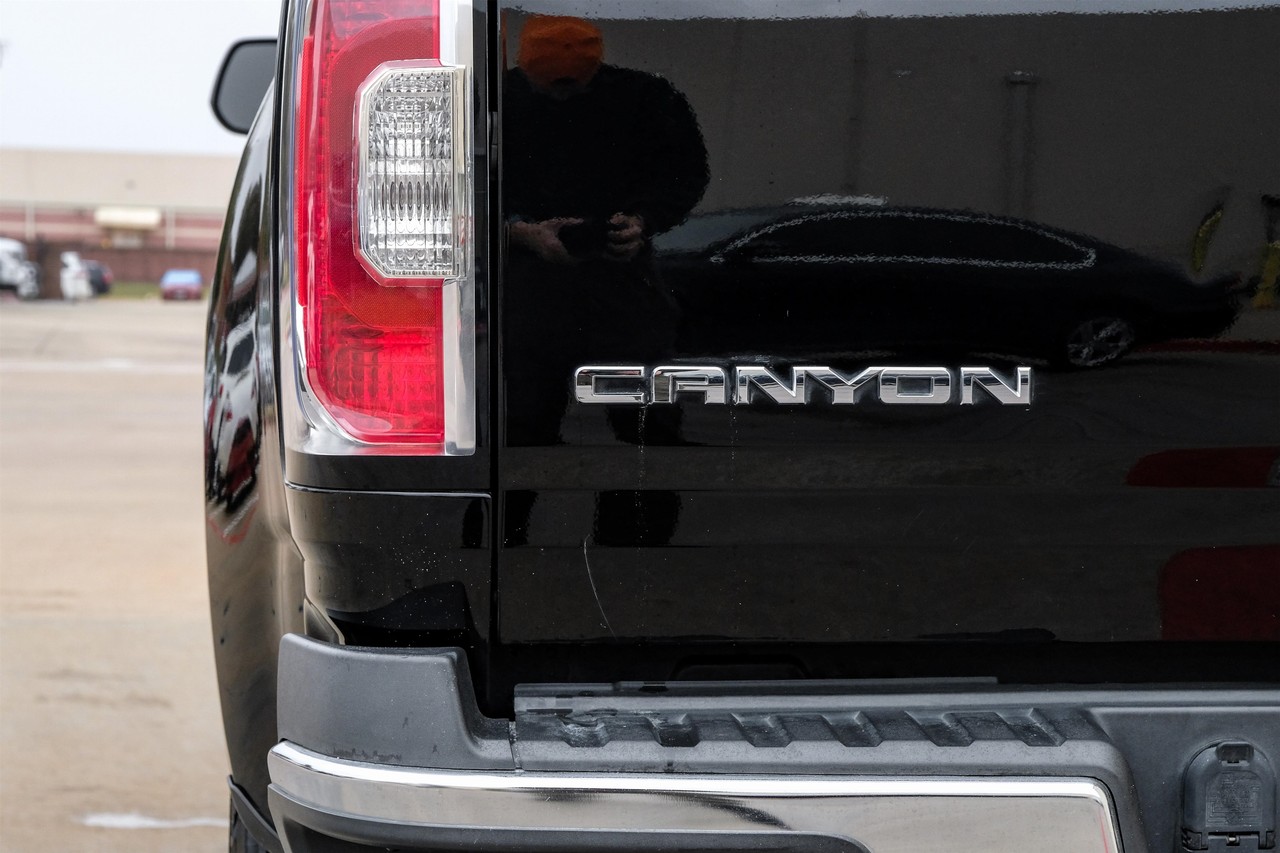 GMC Canyon Vehicle Main Gallery Image 46