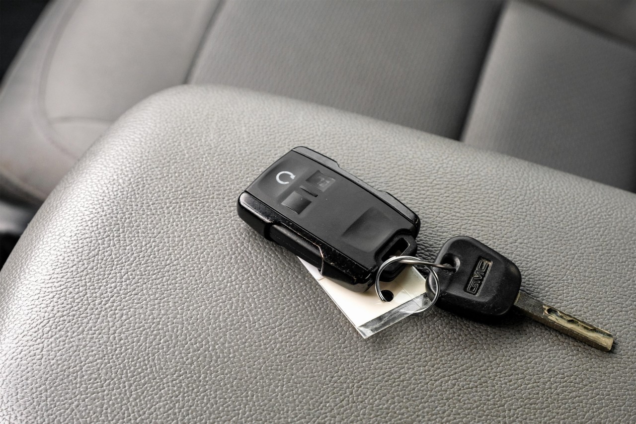 GMC Canyon Vehicle Main Gallery Image 56