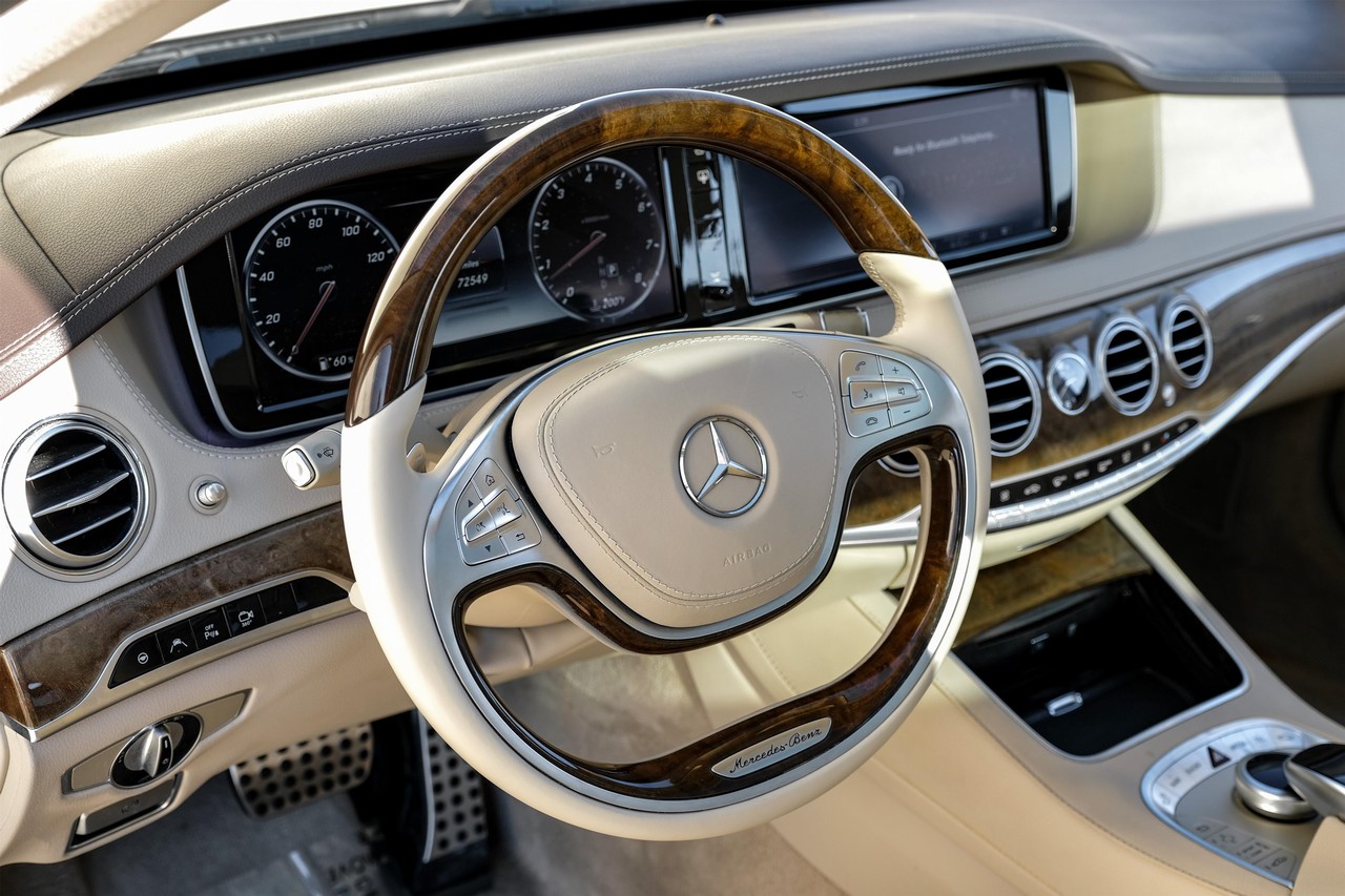 Mercedes-Benz S-Class Vehicle Main Gallery Image 15