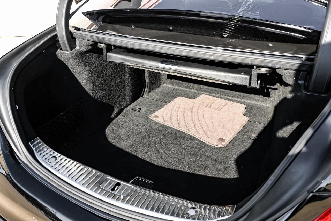 Mercedes-Benz S-Class Vehicle Main Gallery Image 47