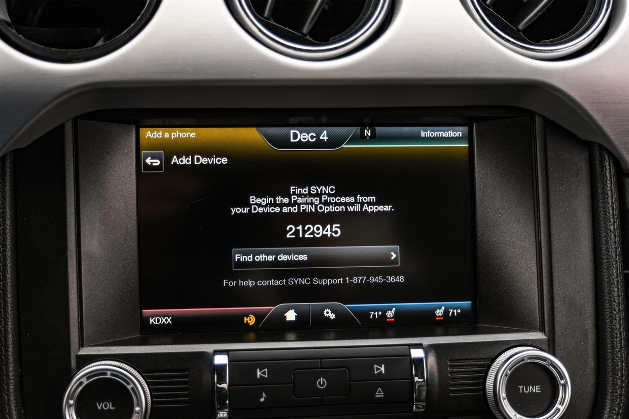 Ford Mustang Vehicle Main Gallery Image 27