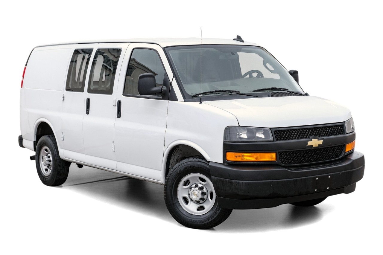 Chevrolet Express Cargo Van Vehicle Main Gallery Image 06