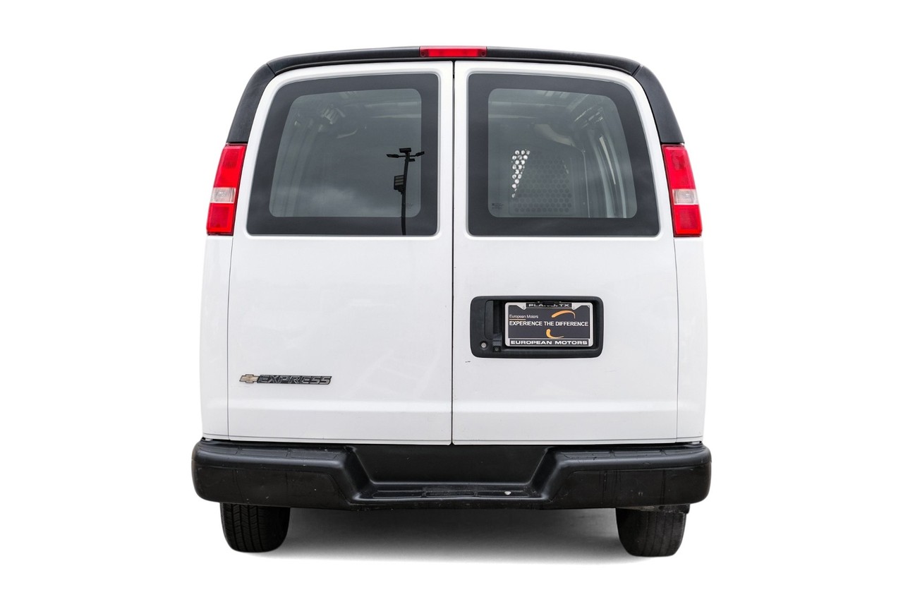 Chevrolet Express Cargo Van Vehicle Main Gallery Image 09