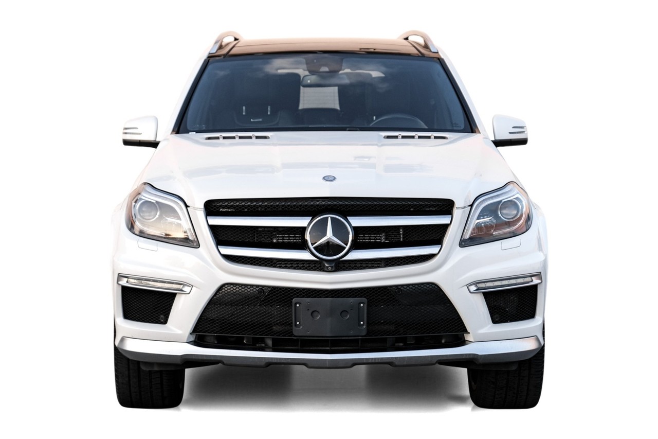 Mercedes-Benz GL-Class Vehicle Main Gallery Image 06