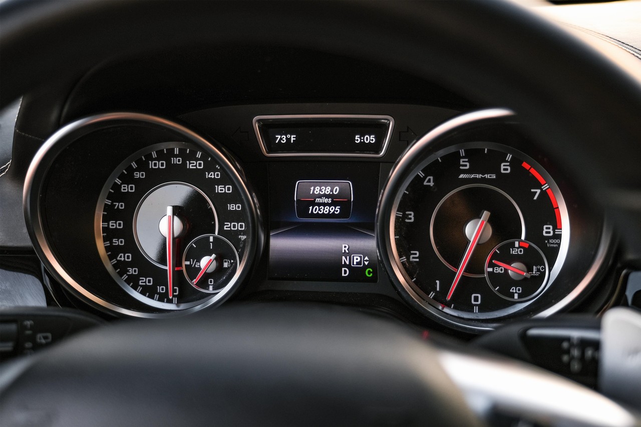 Mercedes-Benz GL-Class Vehicle Main Gallery Image 19