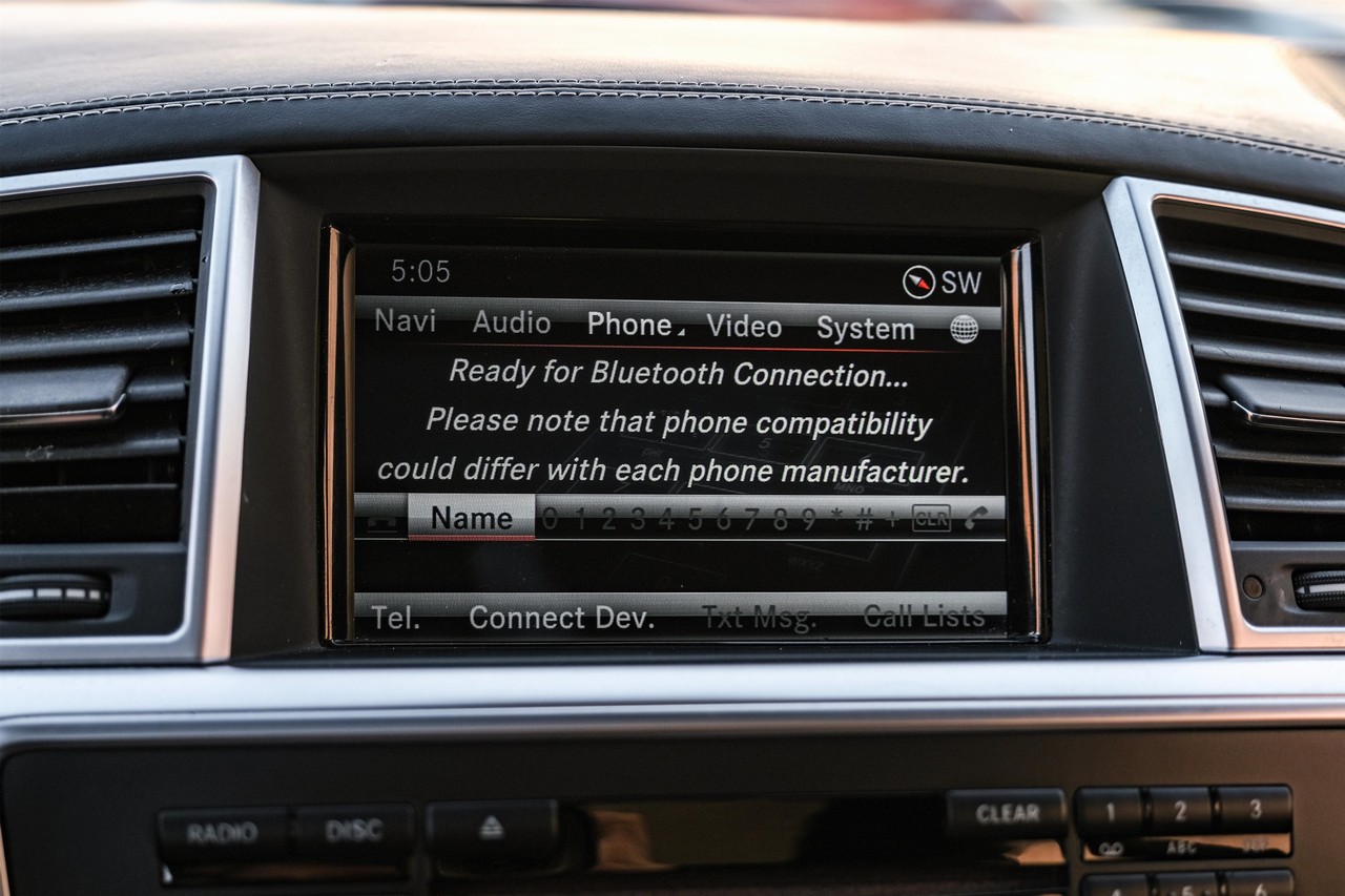 Mercedes-Benz GL-Class Vehicle Main Gallery Image 28