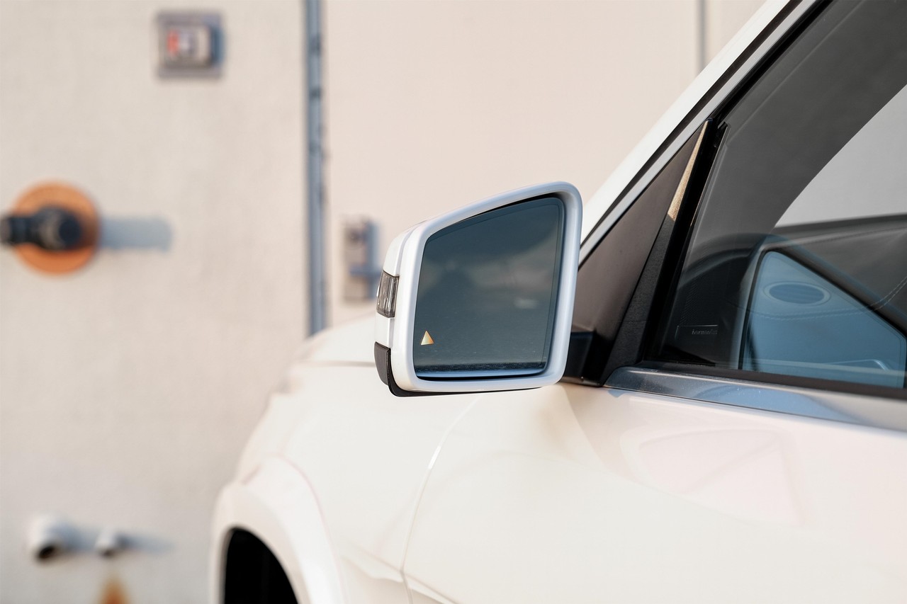 Mercedes-Benz GL-Class Vehicle Main Gallery Image 40