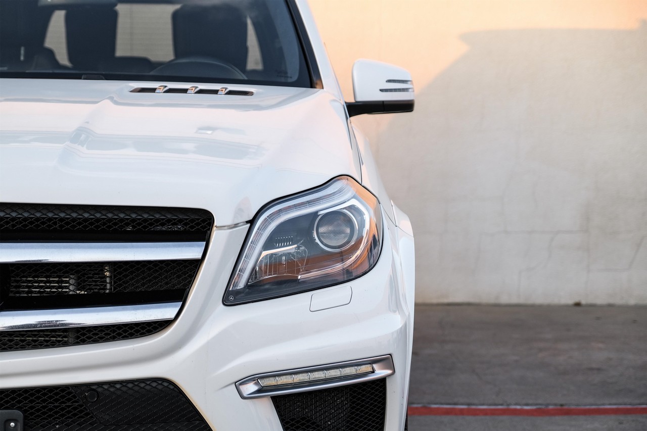 Mercedes-Benz GL-Class Vehicle Main Gallery Image 46