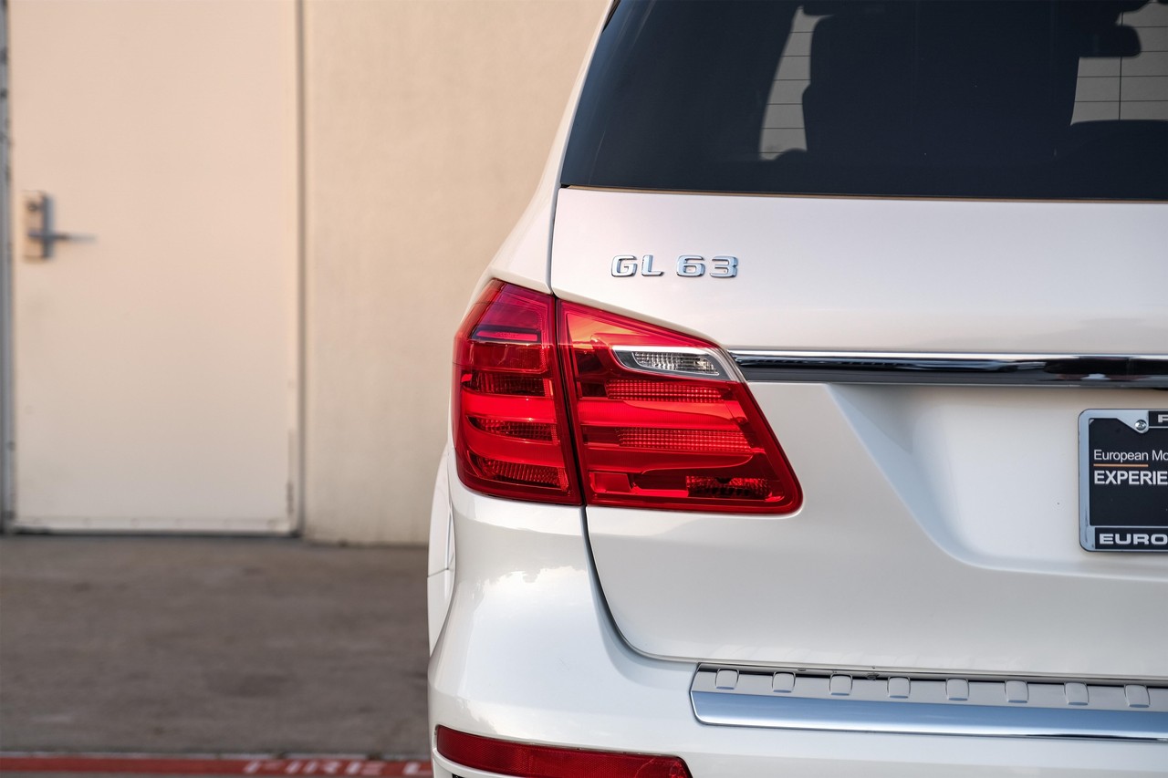 Mercedes-Benz GL-Class Vehicle Main Gallery Image 47