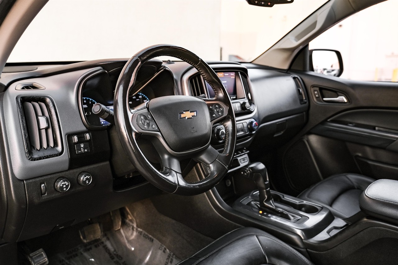 Chevrolet Colorado Vehicle Main Gallery Image 03