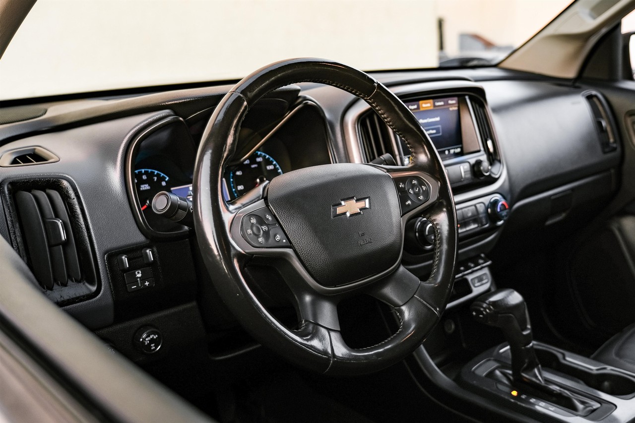 Chevrolet Colorado Vehicle Main Gallery Image 15