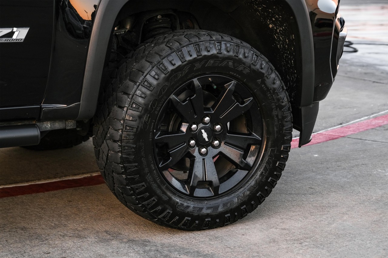 Chevrolet Colorado Vehicle Main Gallery Image 47